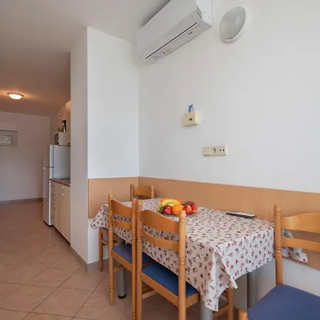 Apartments More 公寓 Duće